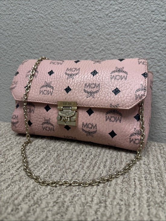 Source Unknown Handbags - Blush Pink Visetos Crossbody with Gold Chain